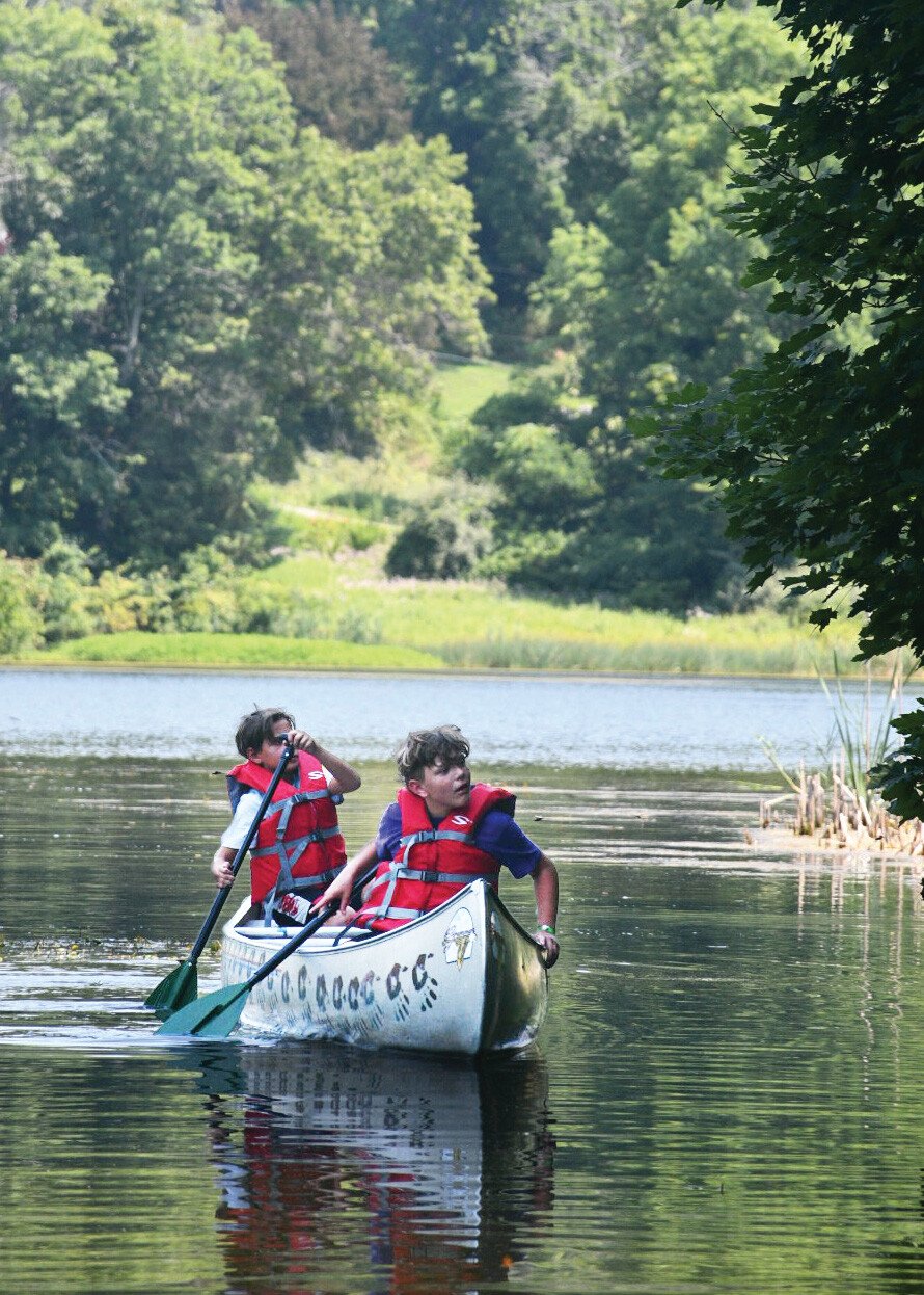 LW - Traditional Canoe